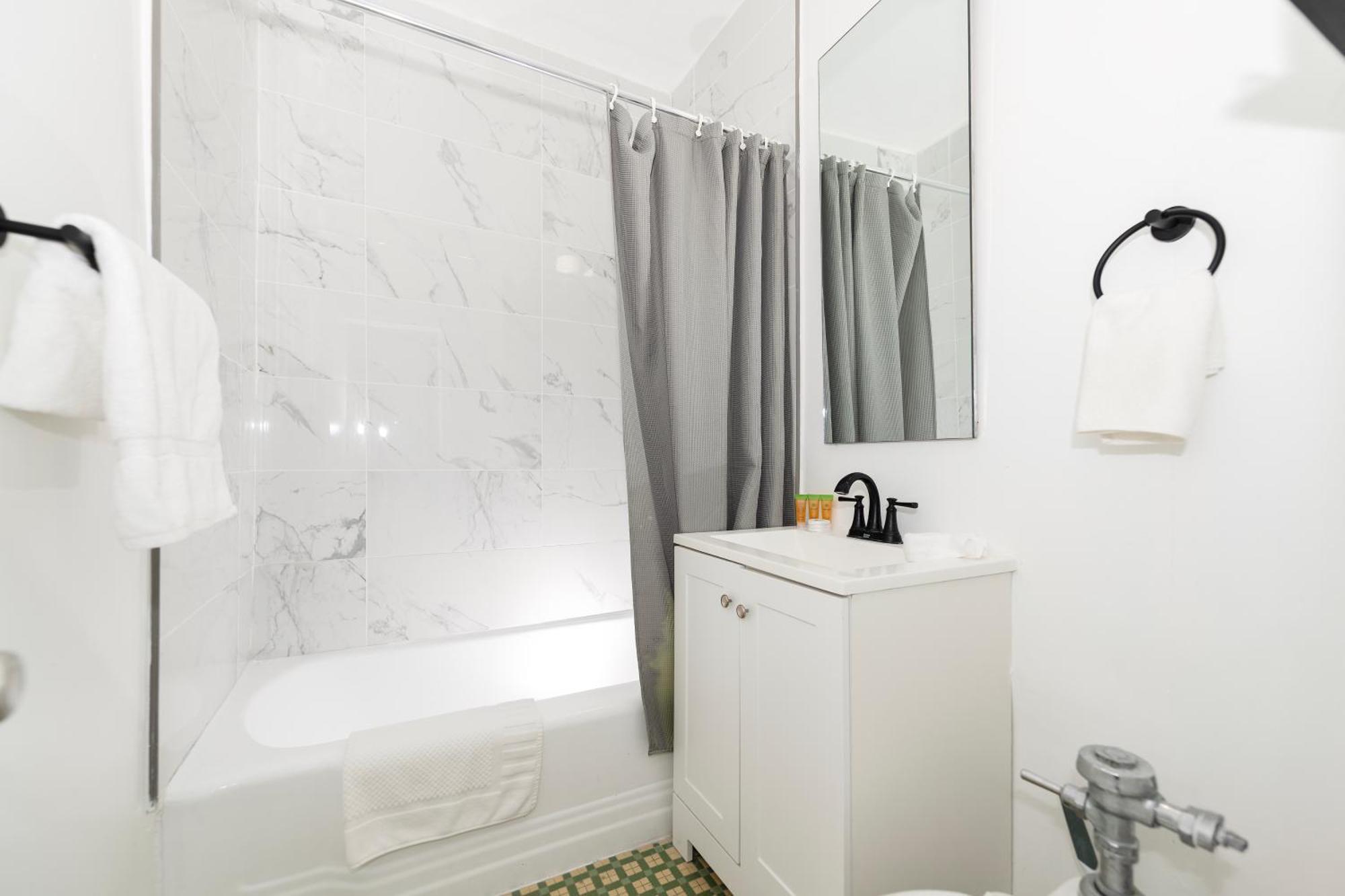 Appartamento 6768 Collins Miami *